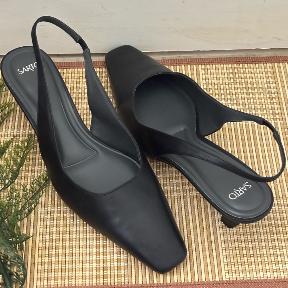 Sarto Black Leather Slingback Pumps